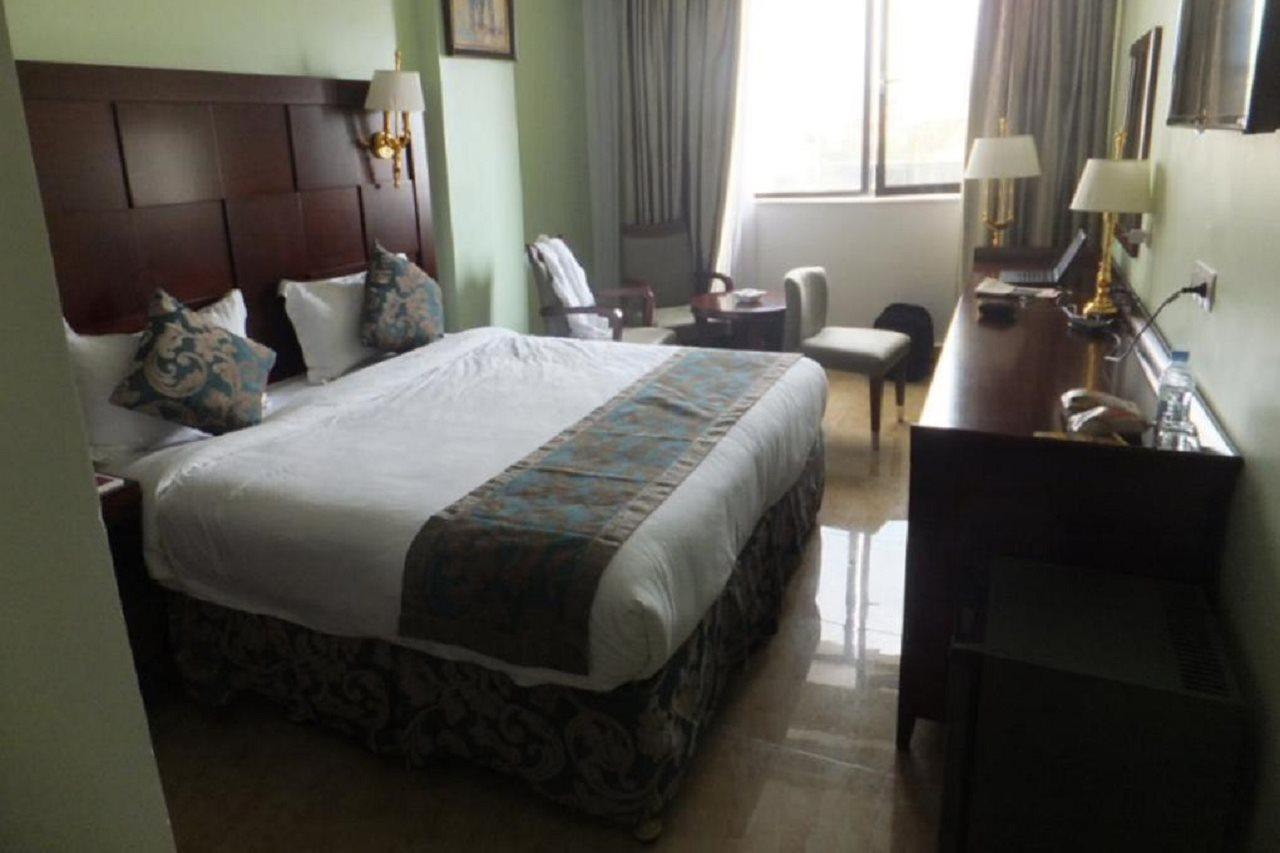 El Kenz Hotell Sétif Exteriör bild
